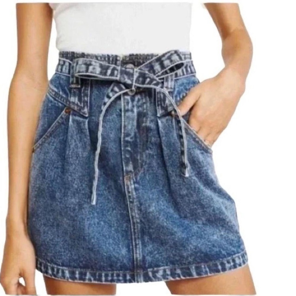 Abercrombie & Fitch Denim Mini Skirt Size 27 / 4 Tie Belt Acid Wash Western